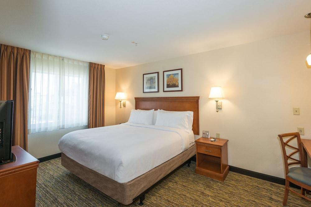 Candlewood Suites Mobile-Downtown By Ihg Екстер'єр фото