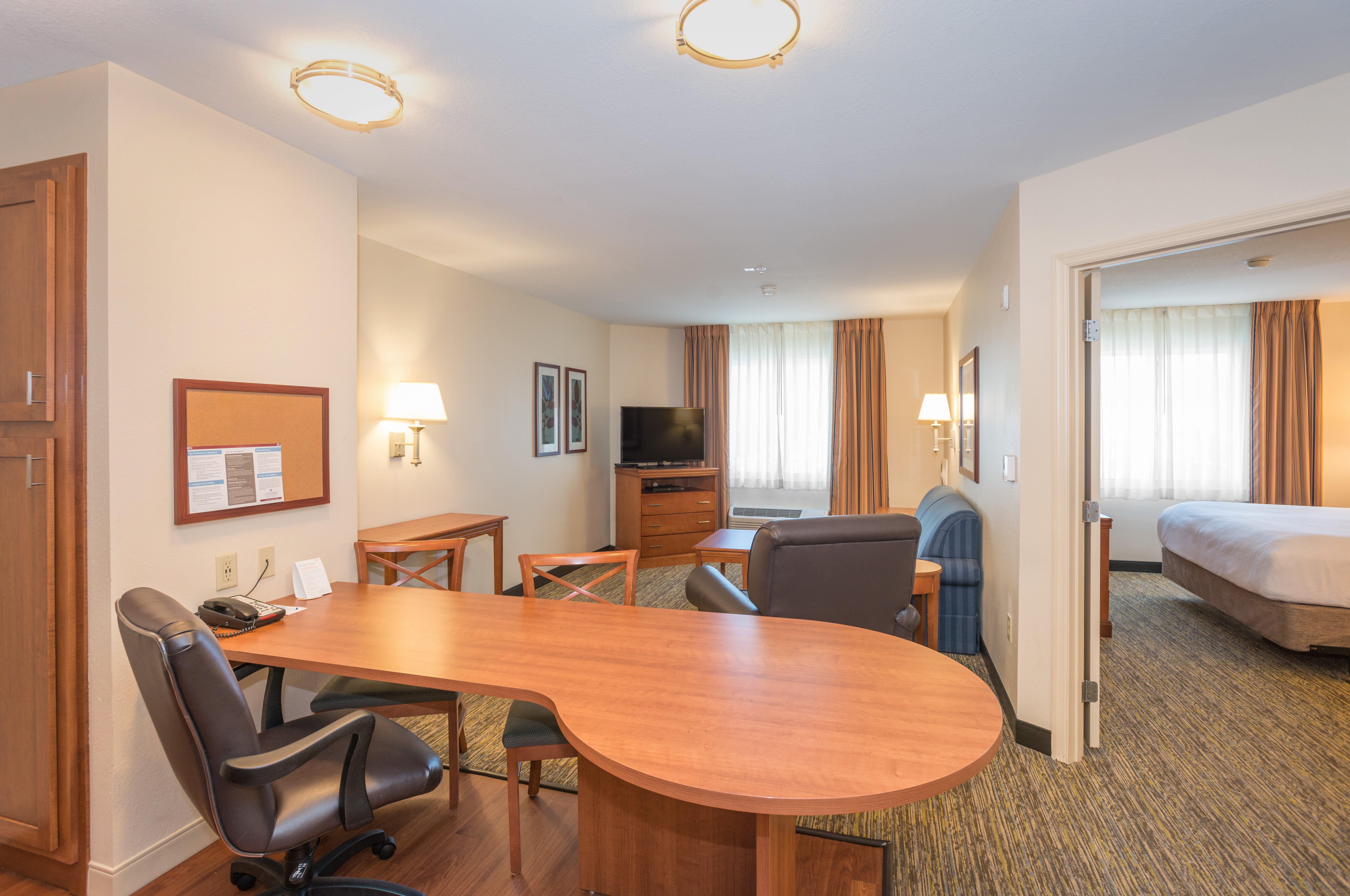 Candlewood Suites Mobile-Downtown By Ihg Екстер'єр фото