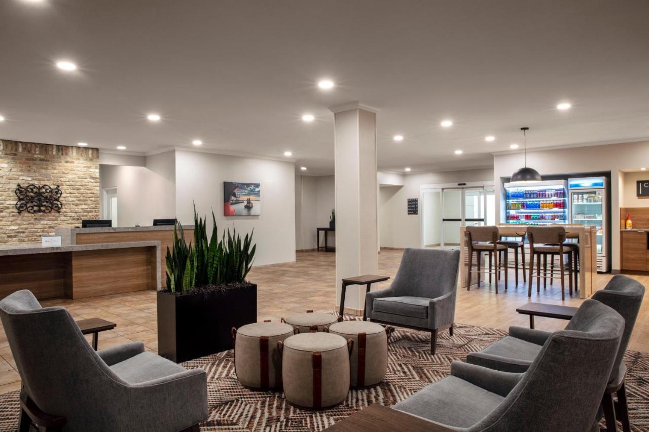 Candlewood Suites Mobile-Downtown By Ihg Екстер'єр фото